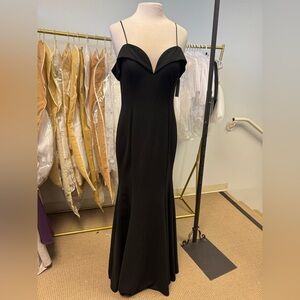 Elegant Black Evening Gown CF114